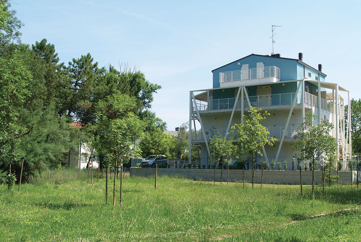  Tourist-residential complex